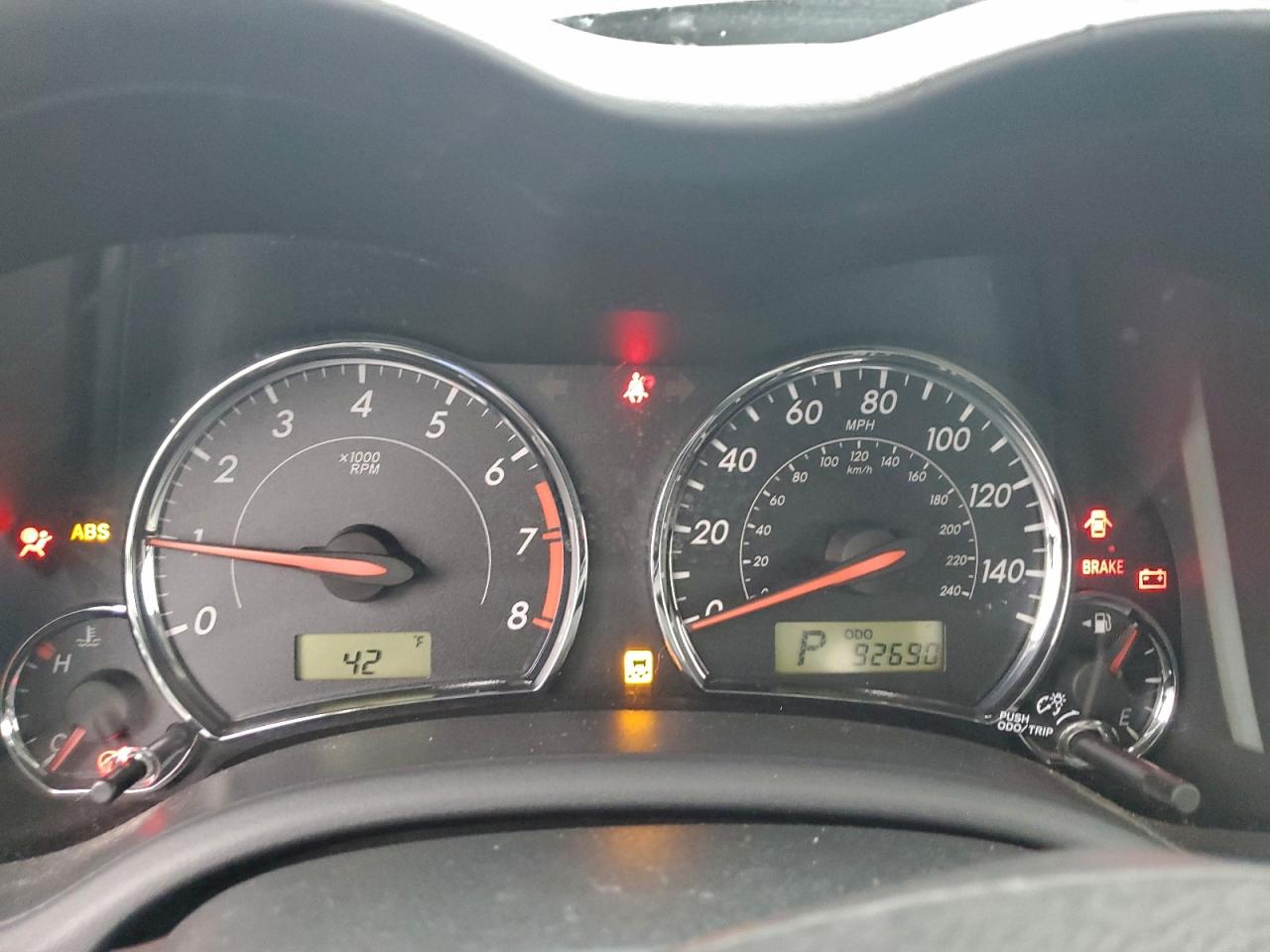 Toyota Corolla Base Image 5