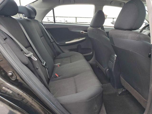 Toyota Corolla Base Image 6