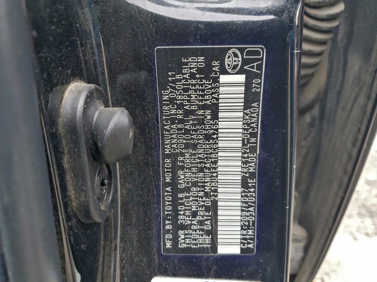 Toyota Corolla Base Image 3