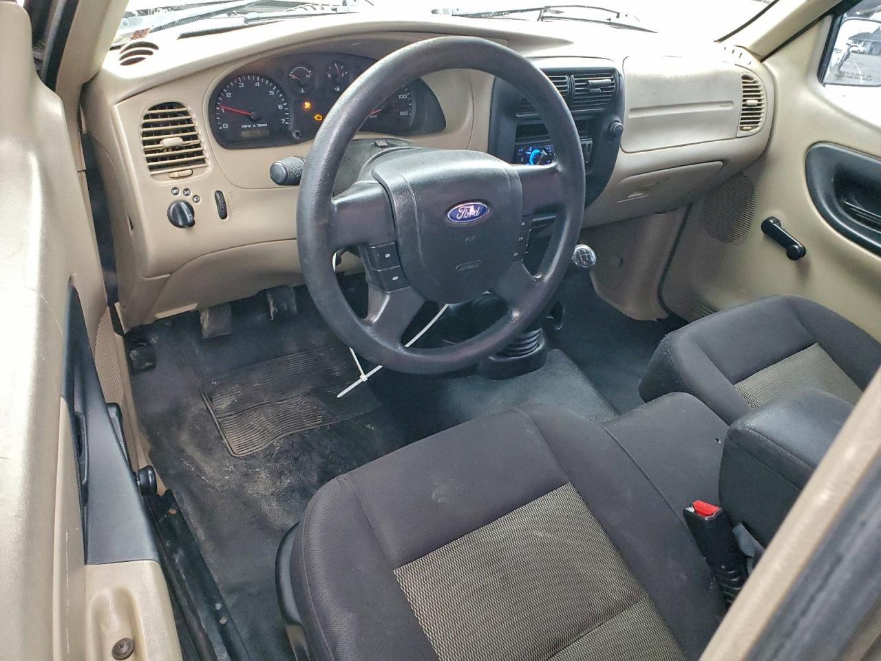 Ford Ranger Image 11