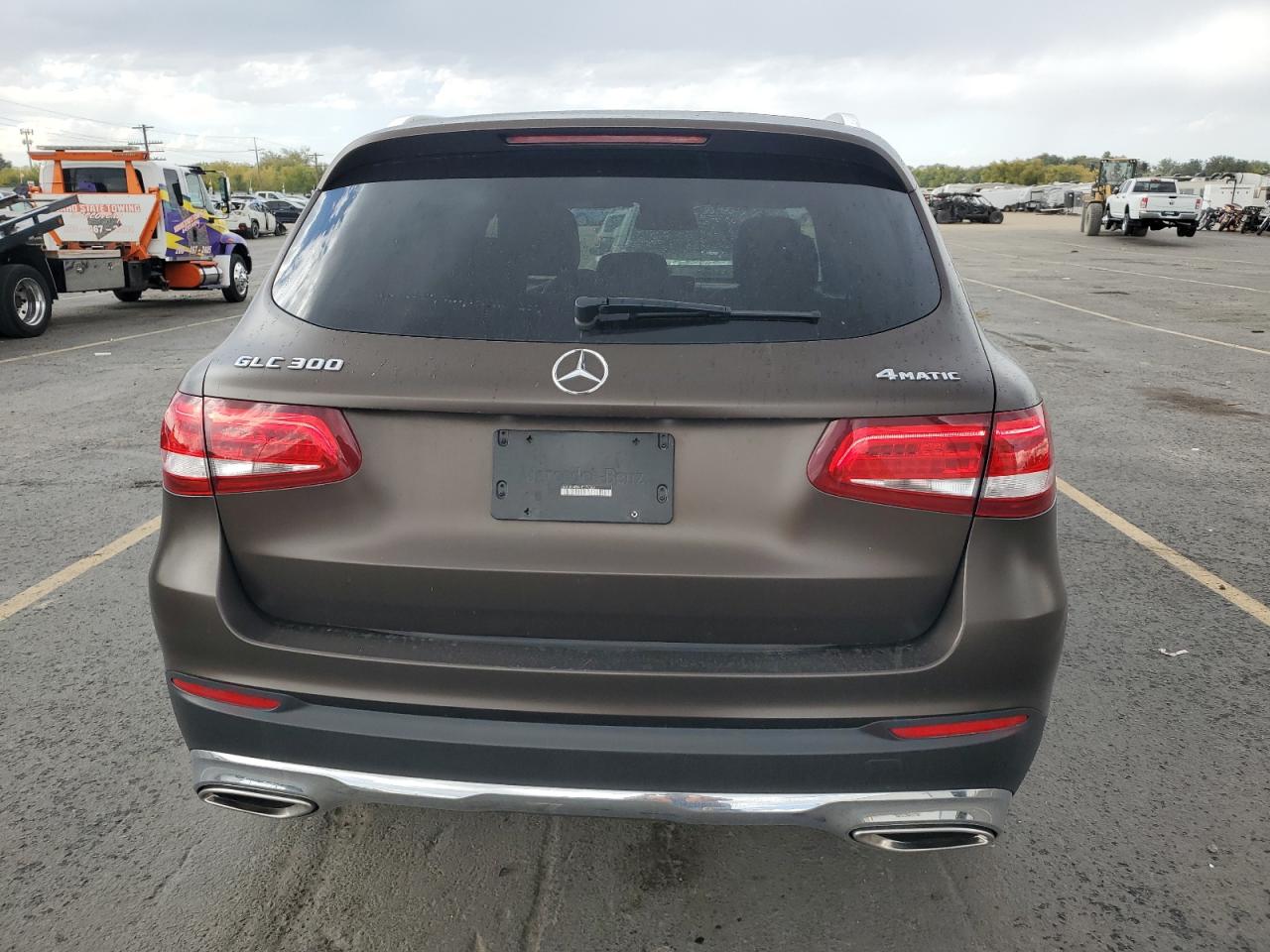Mercedes-Benz GLC 300 4matic Image 10