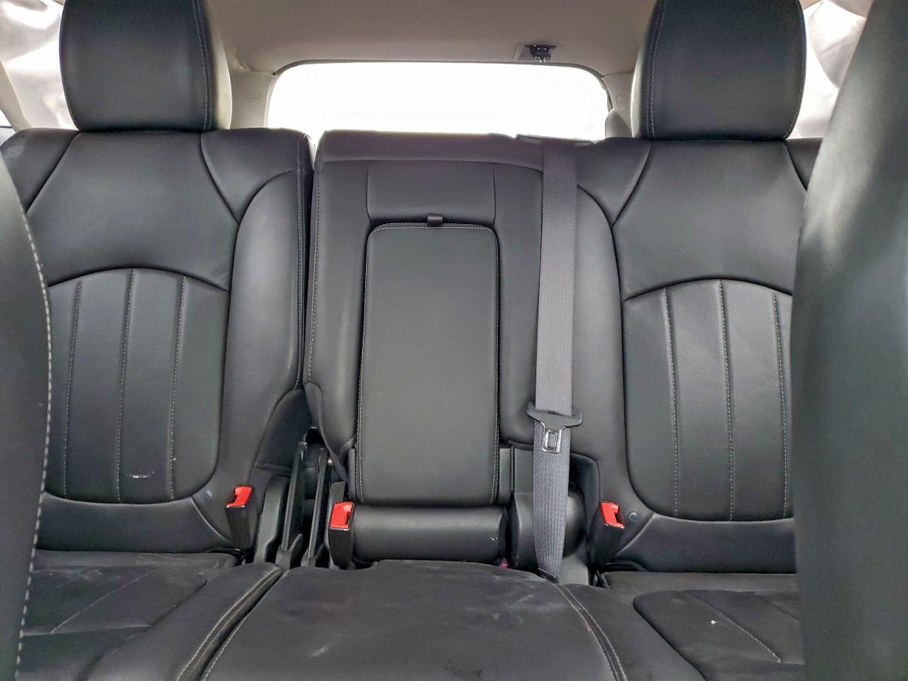 Buick Enclave Image 5